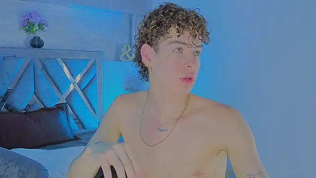 nova_salvatore webcam