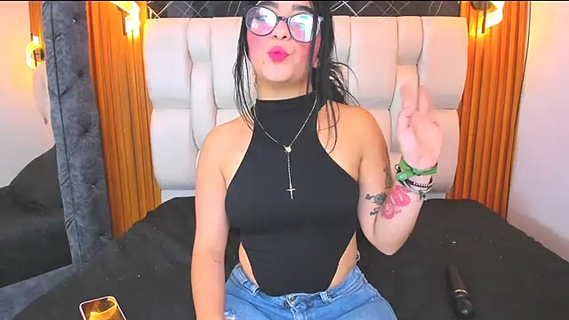 mia89_dl webcam