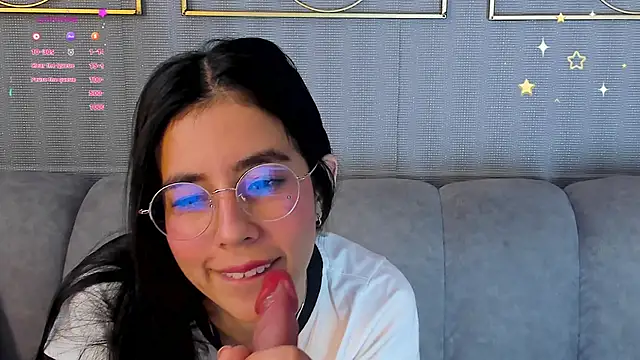 laraa_jeean webcam