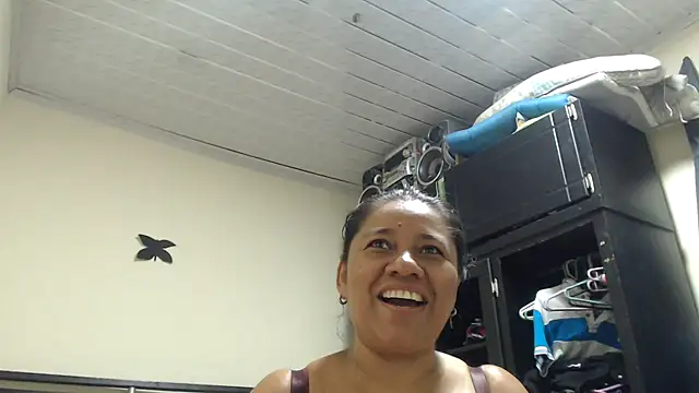 adrixxx38 webcam