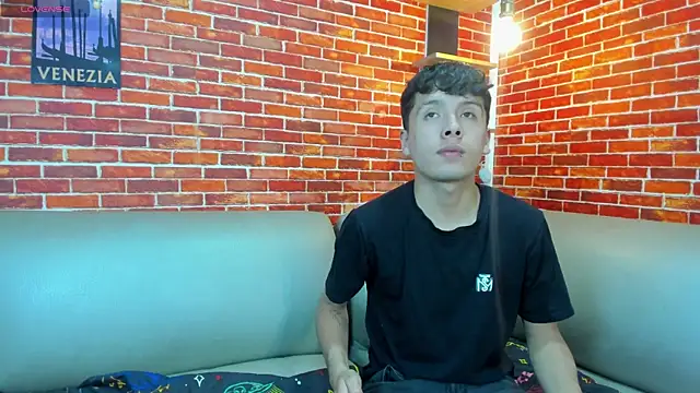 Hoot_boyss_ webcam
