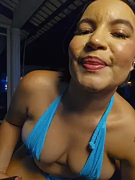 Pretty_Julieta webcam