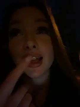 KrisMagnoly webcam