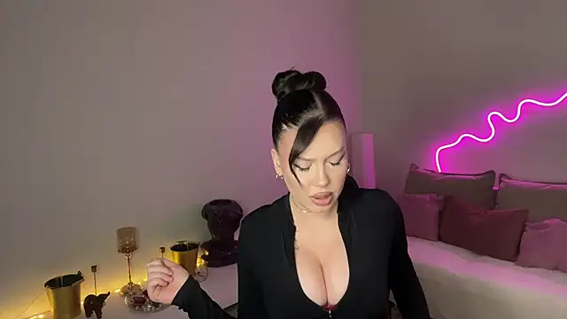 mistress_of_hearts webcam