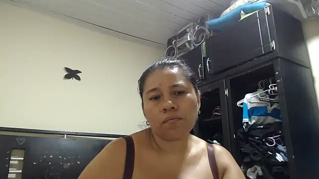 adrixxx38 webcam