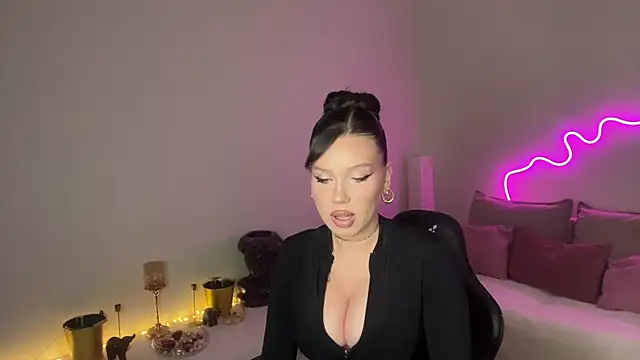 mistress_of_hearts webcam