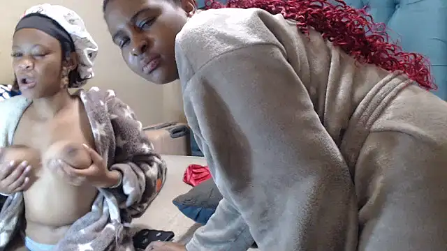 EbonyEssence webcam