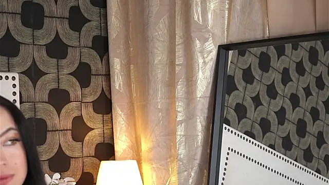 IsabelaWhite webcam