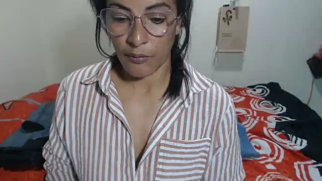 kateleyagrey webcam