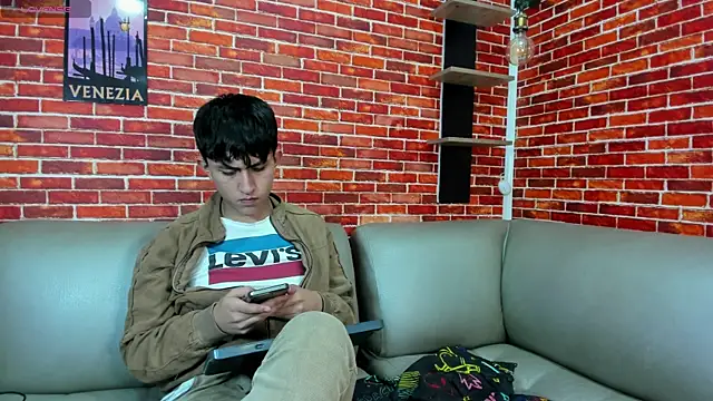 Hoot_boyss_ webcam