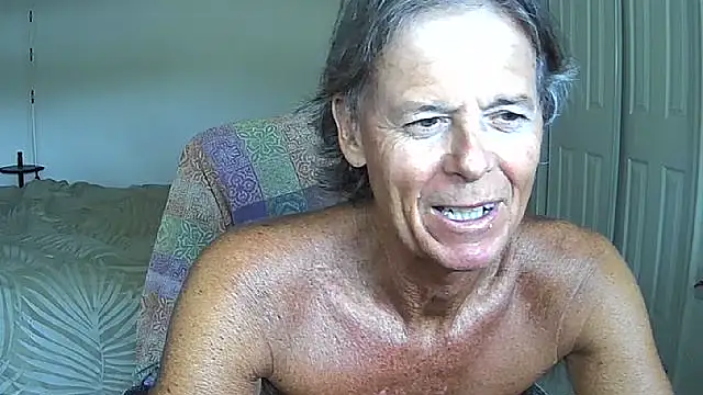 nakeedcowboi65 webcam