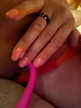 CelynaRoss webcam