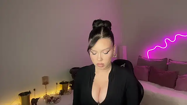 mistress_of_hearts webcam