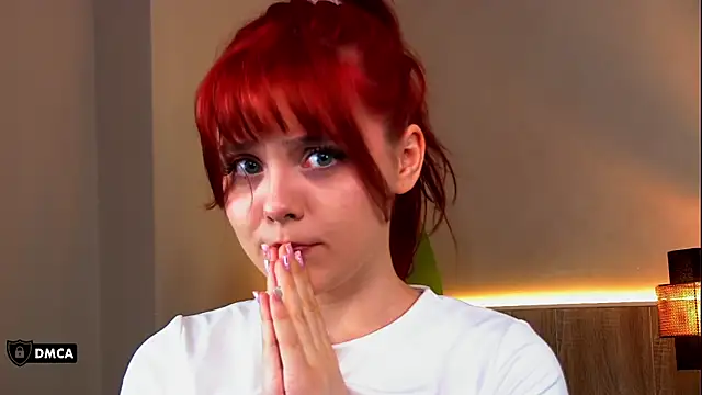 Nora__Ray webcam