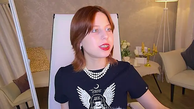 VivienneHebert webcam