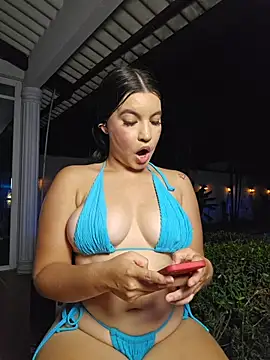 Pretty_Julieta webcam