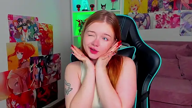 ElinaVale webcam