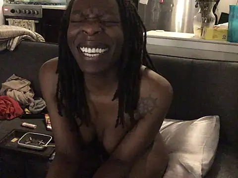 littyleesh1 webcam