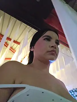 Pretty_Julieta webcam