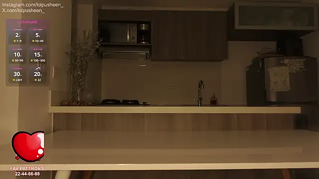 JulietteDee webcam
