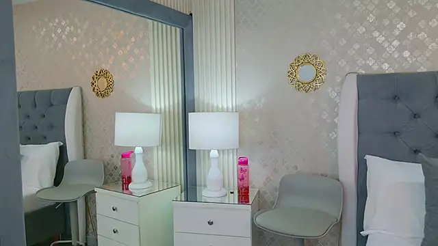 VioletSweetts webcam