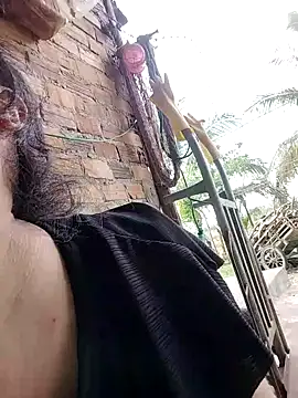 BigAss-69 webcam