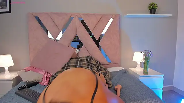 Eva-Millss webcam