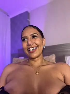 miilablake (Ask my age) - reverse cow girl 😈🍆