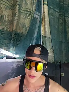 maxwell_crazy1 webcam