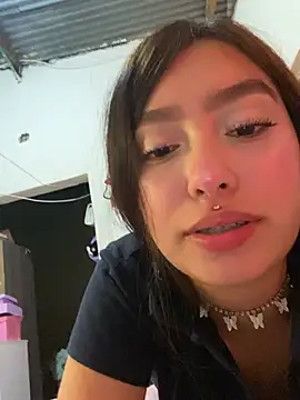 Miakittyyy webcam