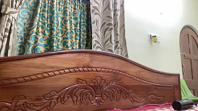 Slave_Aryan webcam