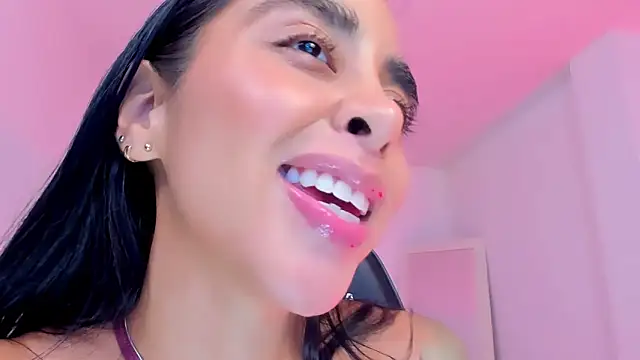 sophierooy22 webcam
