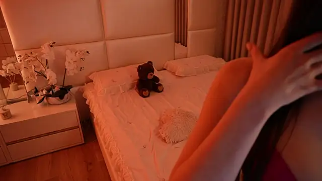 Lilly_Colins webcam