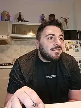 bear_skinny webcam