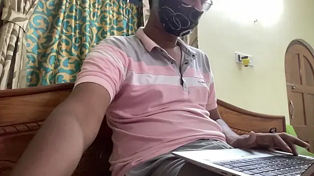 Slave_Aryan webcam