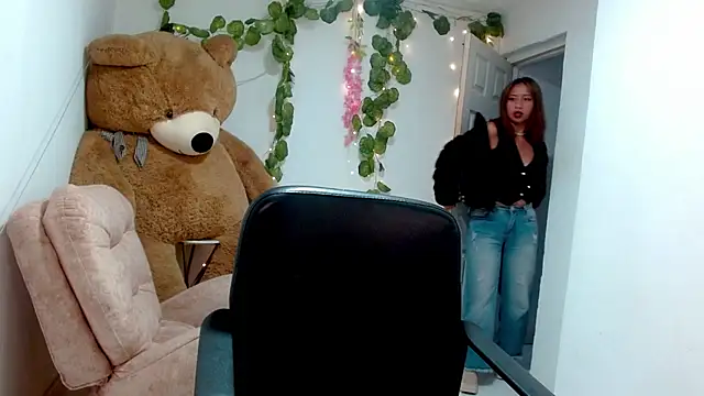 soofia_1609 webcam