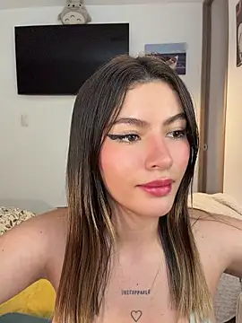 Your_Honeey webcam