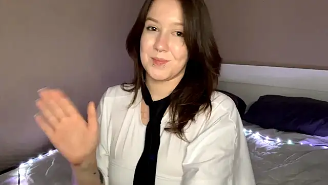 satinystoic - SatinyStoic's free webcam - UK Sex Cams