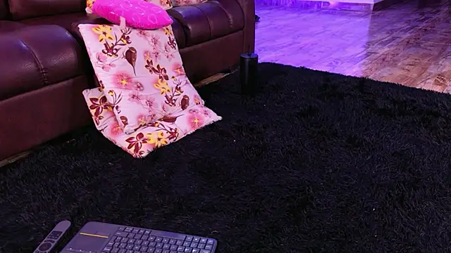 lara_giraldo webcam