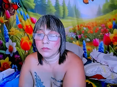 indianroxy webcam