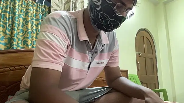 Slave_Aryan webcam