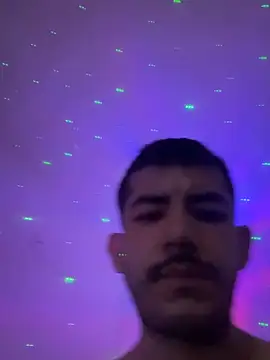 vinihfeh - Vinihfeh's free webcam - UK Sex Cams
