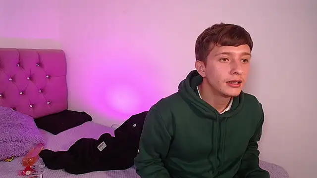 mae_nathan_ webcam