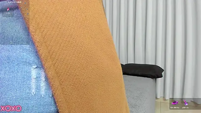 misshoneyxxx webcam