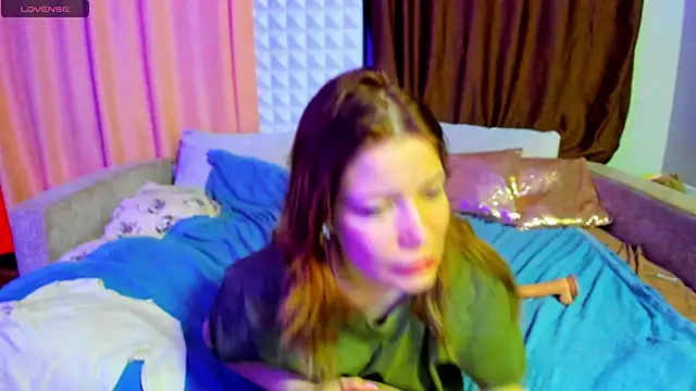 Eva_purrr_ webcam