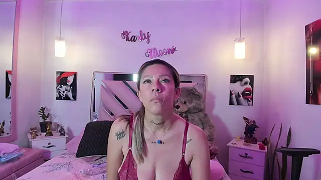 Karly_moon webcam
