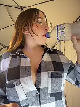 AliciaWhite_nt webcam