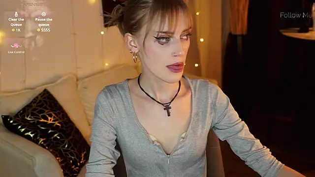 KiraMontoya webcam