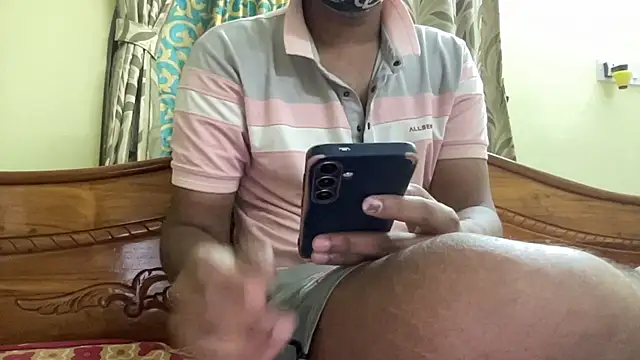 Slave_Aryan webcam