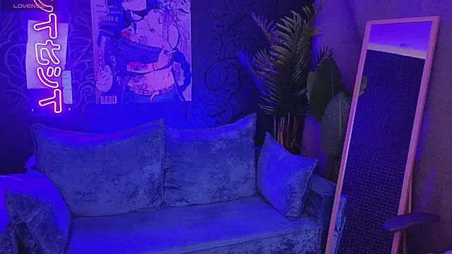 roxy_riot_ webcam
